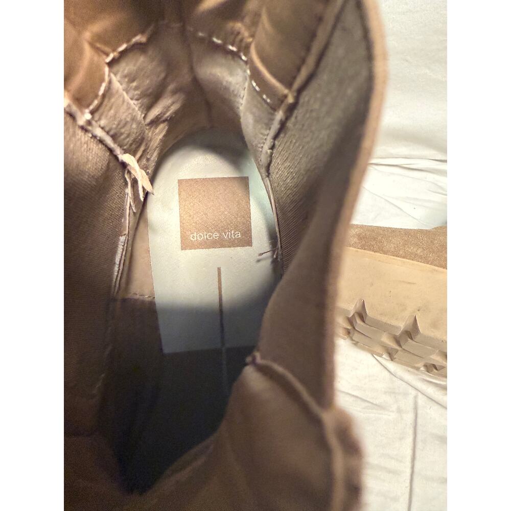 Dolce Vita Lug Chelsea Boot Taupe Suede Size 7 | Old Money Aesthetic - Picture 4 of 7